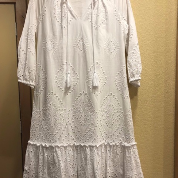 Soft Surroundings Dresses & Skirts - Soft Surrounfdings white cotton eyelet boho dress XS, lined